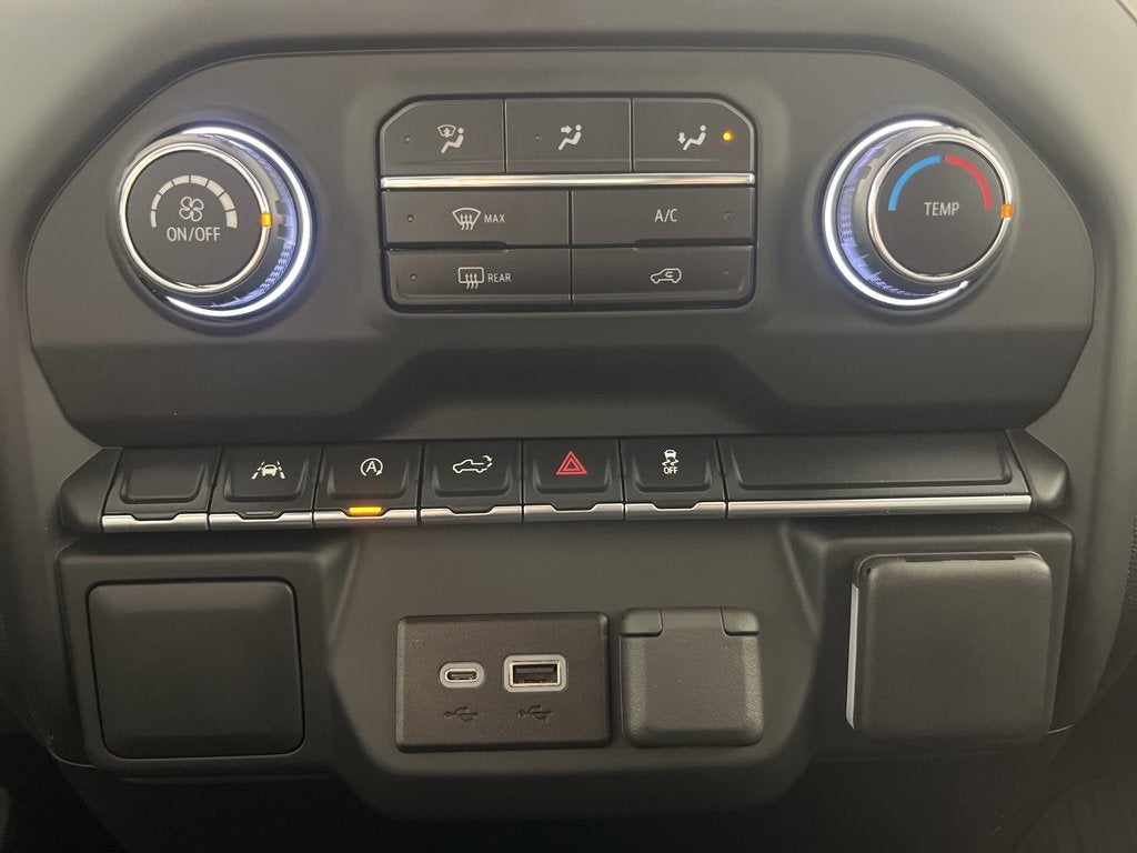 2025 Chevrolet Silverado 1500 Custom