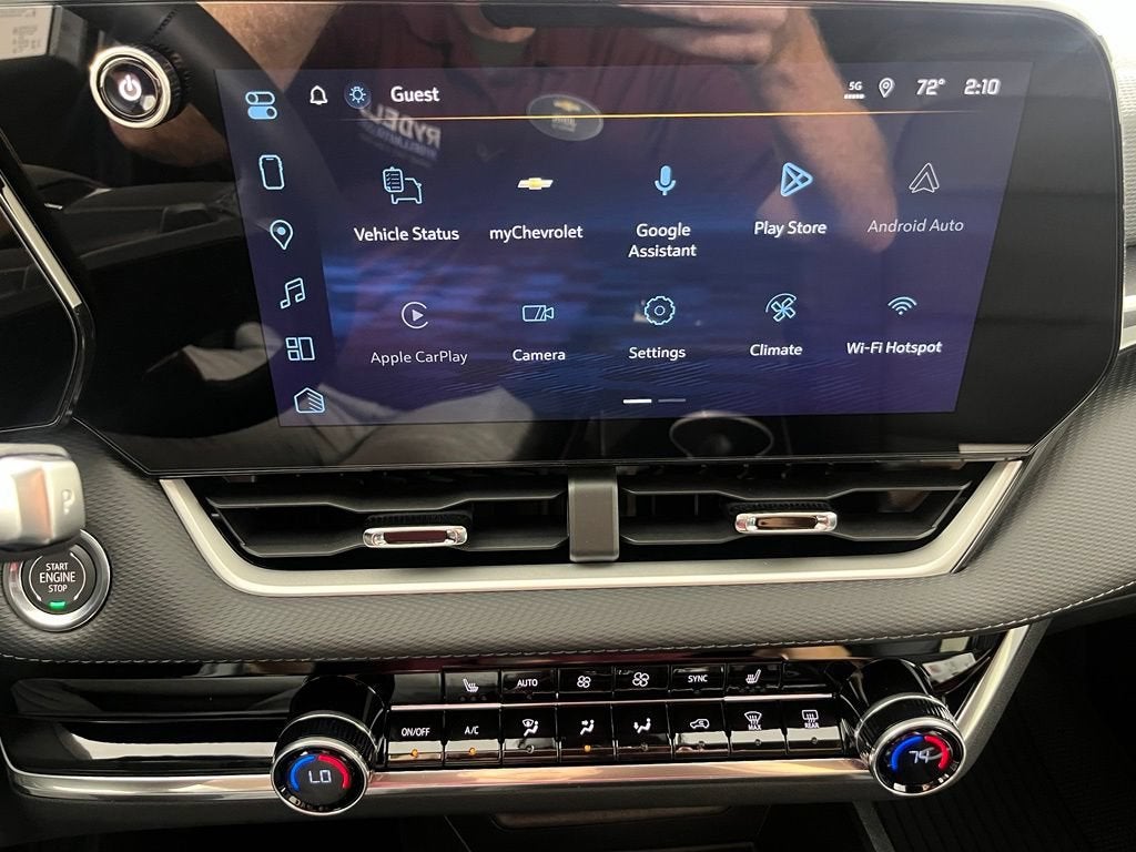 2027 Chevrolet Equinox LT - Photo 28