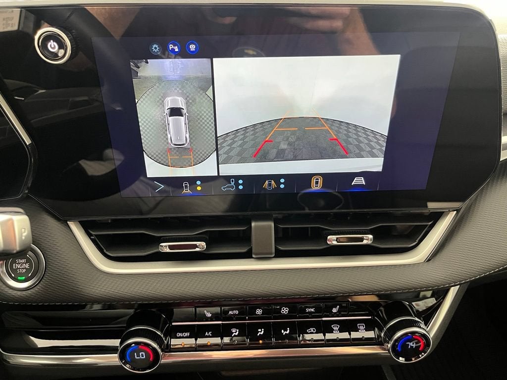2027 Chevrolet Equinox LT - Photo 29