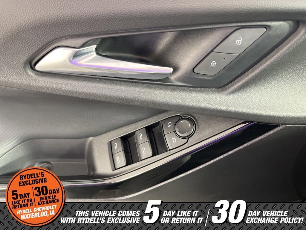 2025 Chevrolet Equinox LT - Photo 22