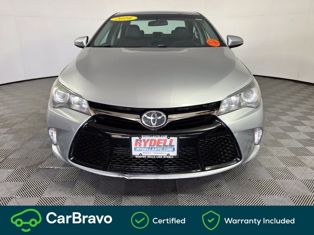 2016 Toyota Camry XLE - Photo 14