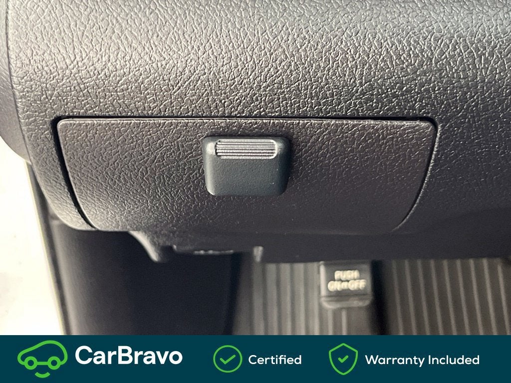 2016 Toyota Camry XLE - Photo 23