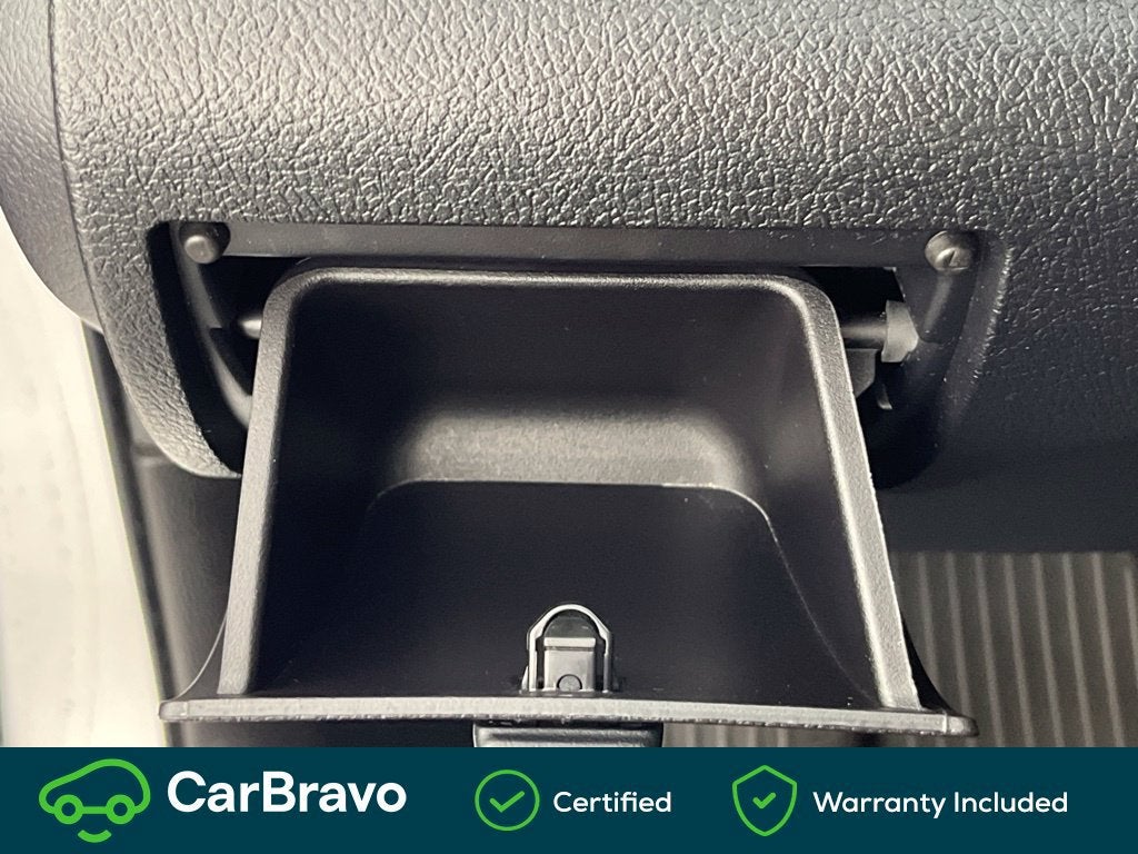 2016 Toyota Camry XLE - Photo 24
