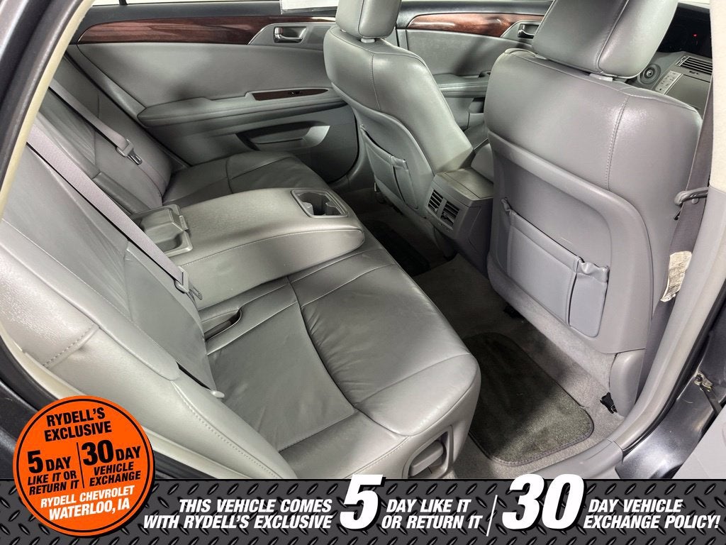 2010 Toyota Avalon XLS