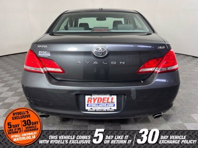 2010 Toyota Avalon XLS