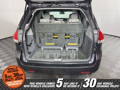 2014 Toyota Sienna XLE V6 8 Passenger