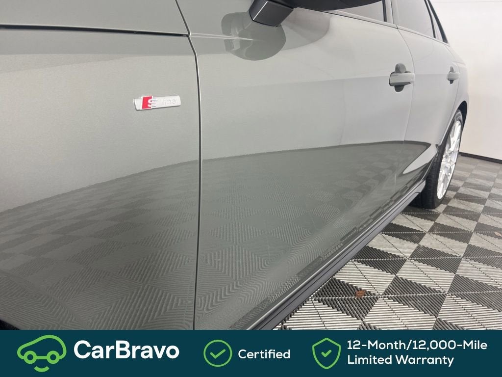 2023 Audi A4 Premium Plus 45 TFSI S line quattro S tronic